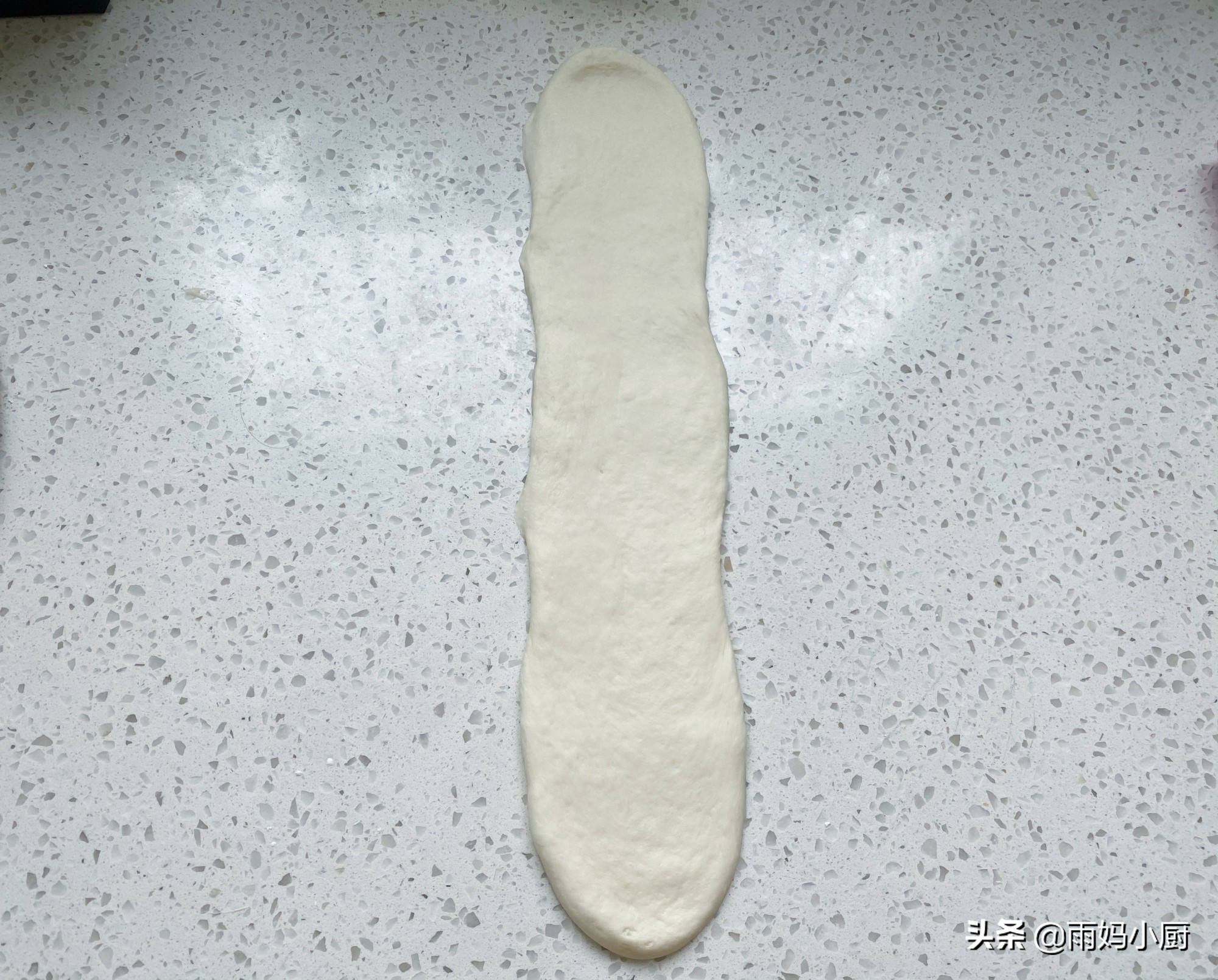 做面包最合适的室内温度,夏天做面包如何控制面团温度