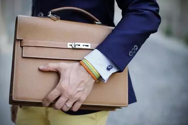 男人也买包|你该拥有的这些实用和功能男包