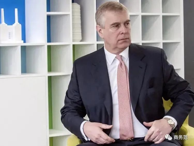 普京防护服,普京保镖衣服里面是什么