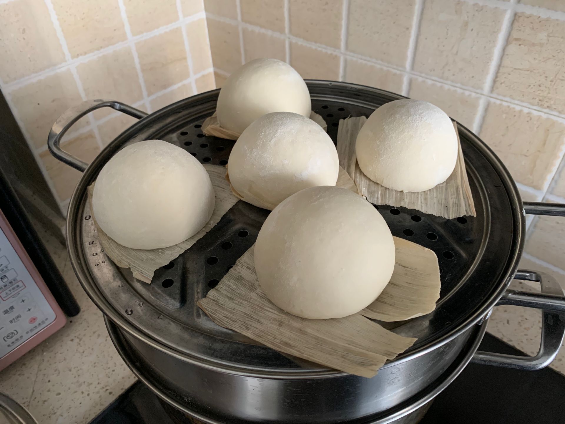 这样发面零失败,蒸馒头包子都不在话下,一看就会,一做不废