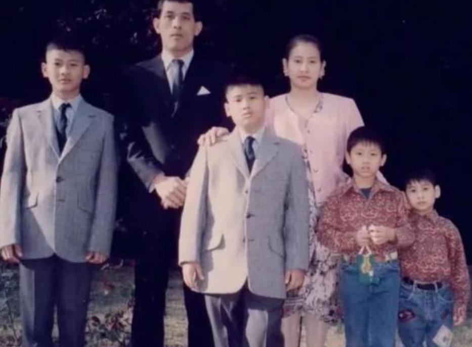 泰王与西拉米有夫妻相吗,泰王与西拉米的爱情不平等