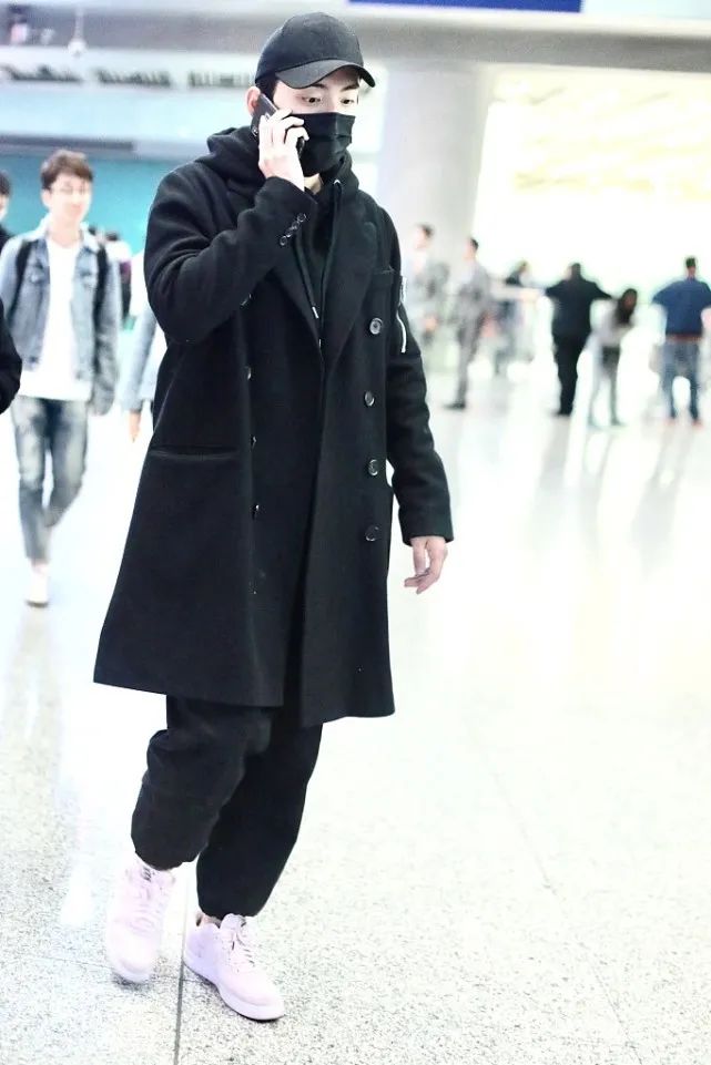 鐜嬪ぇ闄哸j1澶瑰厠,妫掔悆鏈嶆惌閰峚j1鏈夊濂界湅