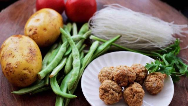 丸子这样炸外酥里嫩家人都夸好吃,丸子怎样才弹牙