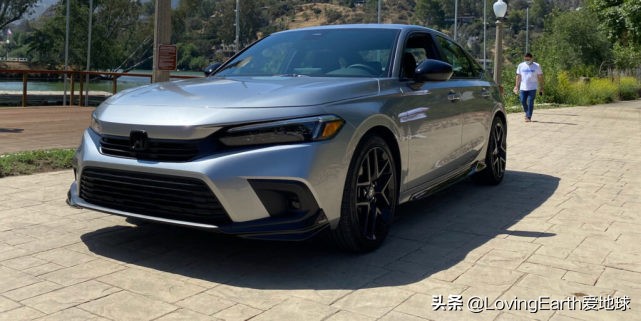 本田思域2022款还适合年轻人吗,2022年新款本田思域有什么缺点