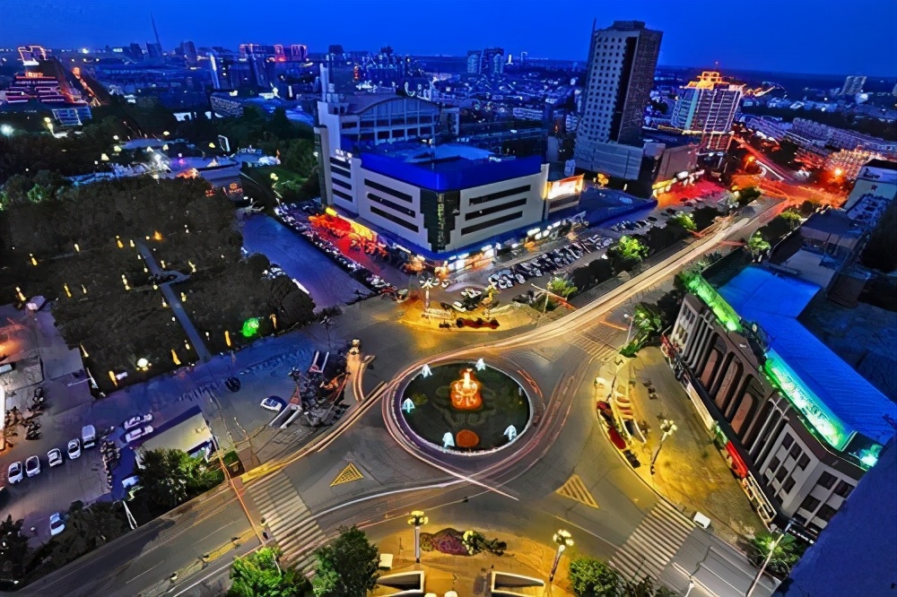 哈密市区是怎样的,哈密地区是哪