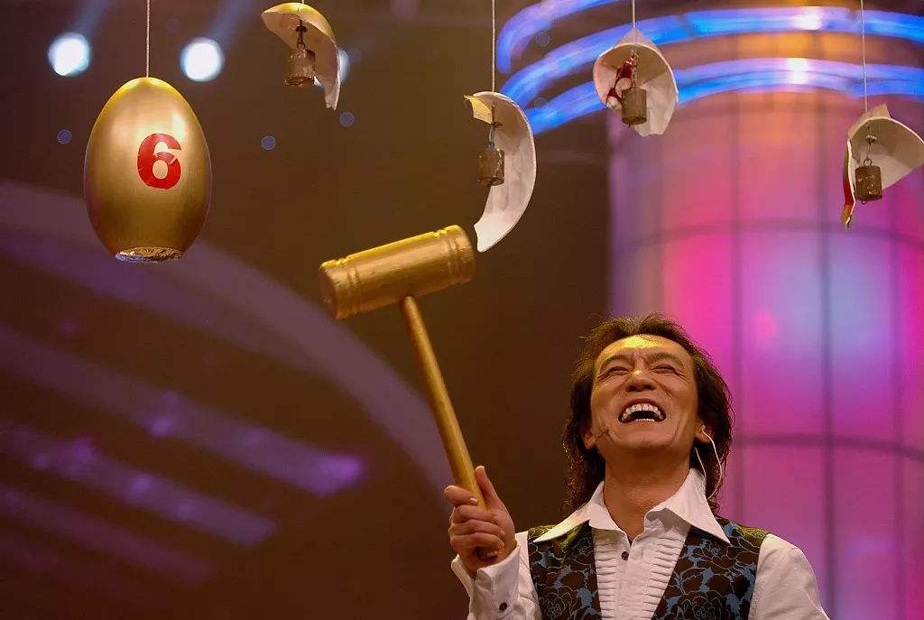 哈文回忆李咏去世视频,哈文在李咏去世1周年说什么