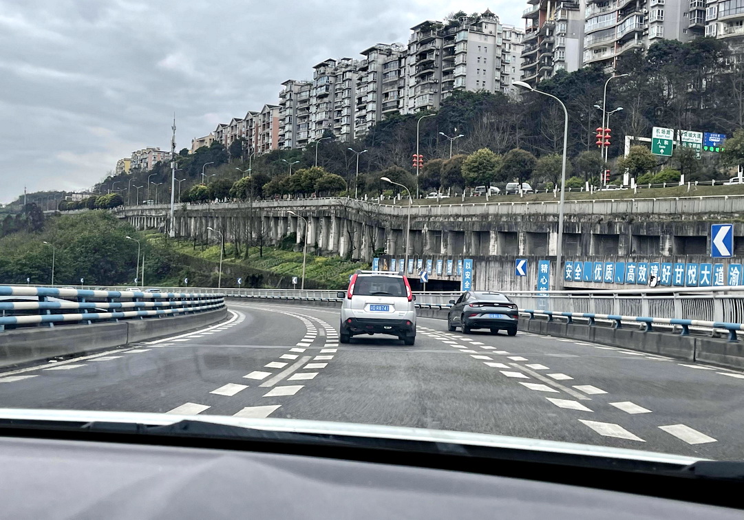 三月游拉萨:淡季出行游人少,看看住宿多便宜,有人问你高反了吗