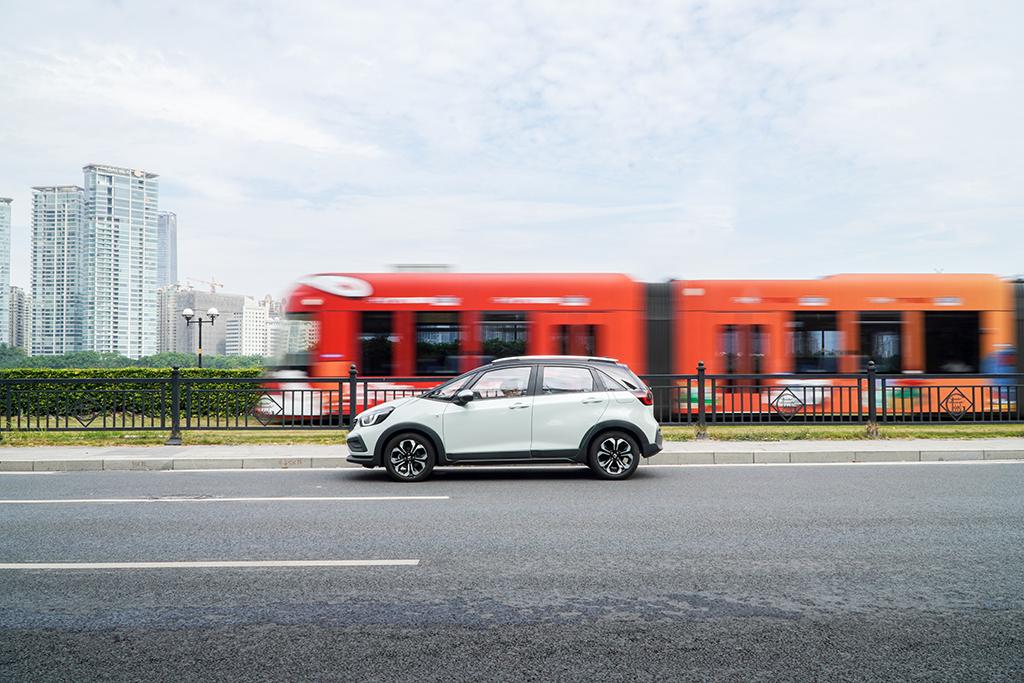 a0级最强动力燃油车,2021飞度潮享版试驾视频