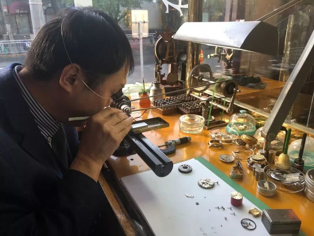 修表师讲述手表行业,一块手表为什么值上千万