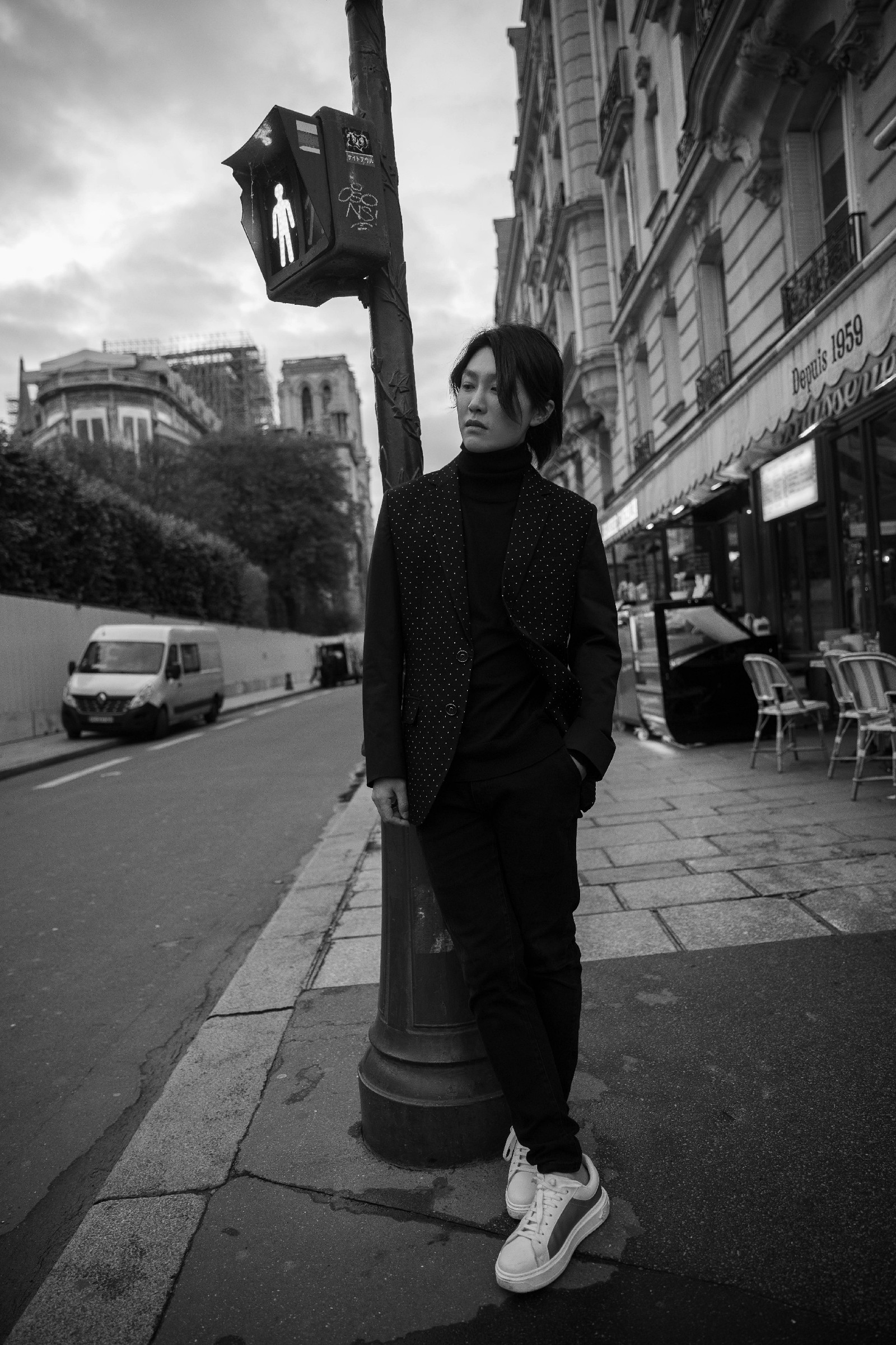 展展和罗罗在舞台上表演沙漠骆驼,沙漠骆驼展展与罗罗的视频完整版