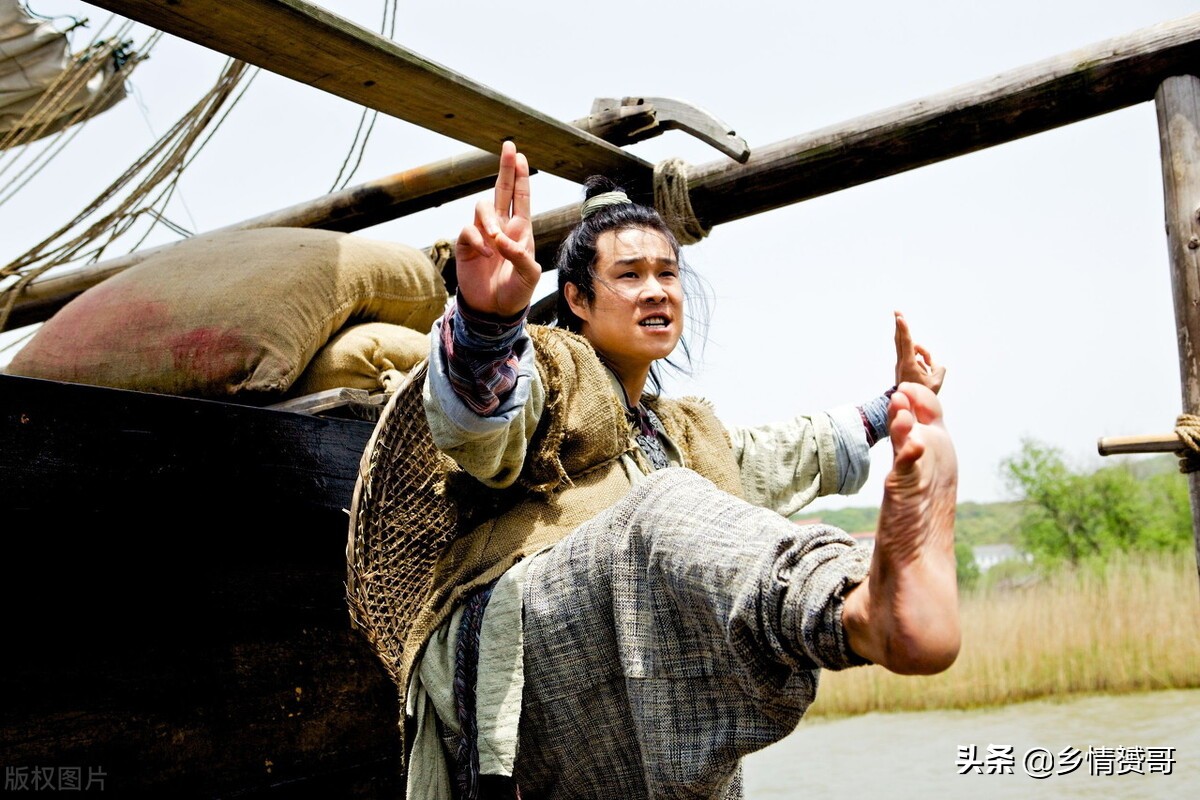 俗语英雄脚臭好汉屁多有什么道理,英雄脚臭好汉屁多这句话怎么说