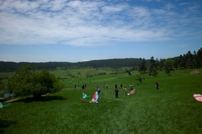 重庆主城区周末避暑,重庆周边露营耍水的地方避暑