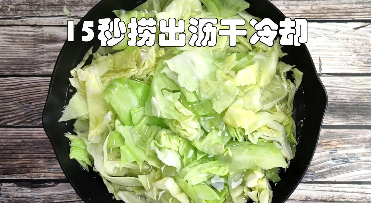 四川泡菜制作过程包菜,包菜胡萝卜四川泡菜