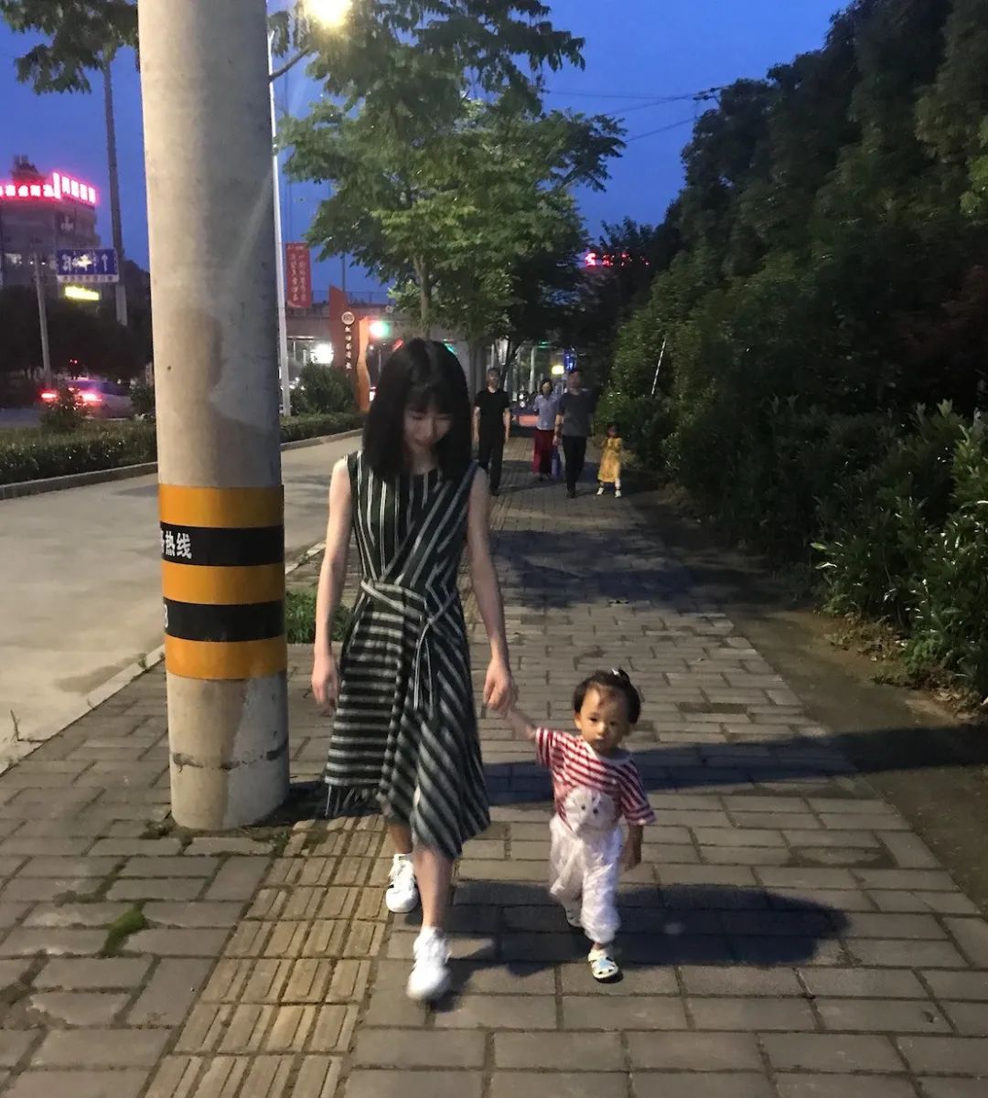 恒生银行小姐姐,恒生珠宝小姐姐日常生活