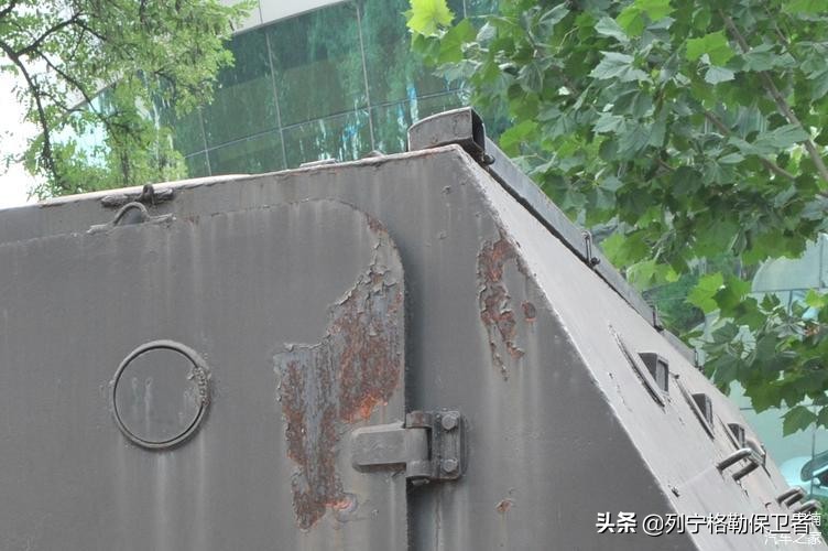 解放军轮式装甲车种类,中国军用八轮重型装甲车