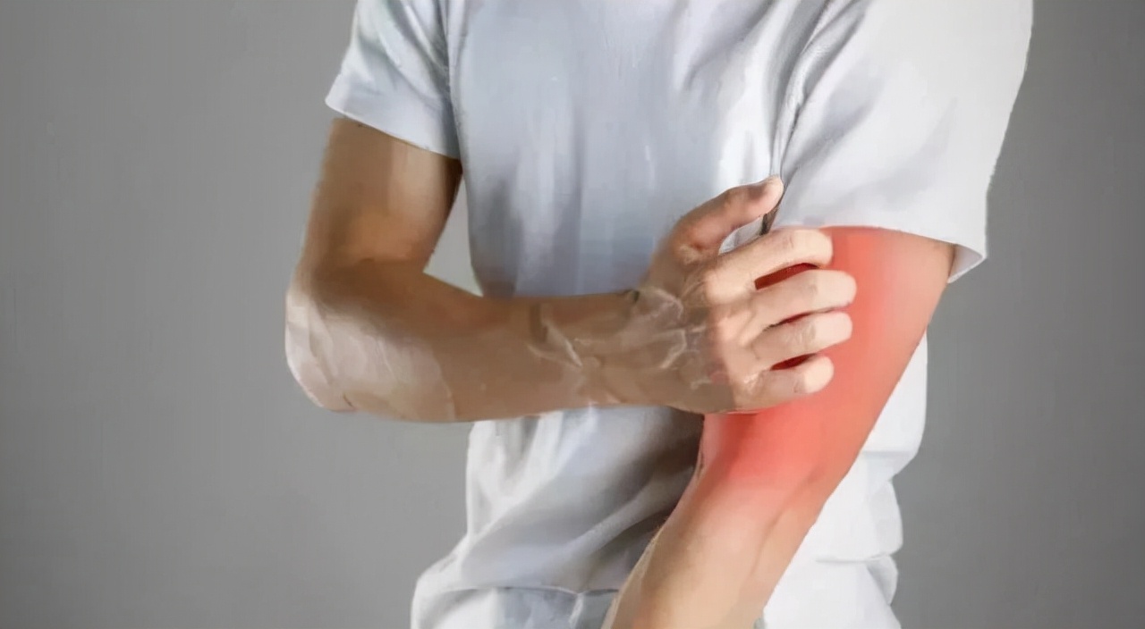 奥美拉唑女性,河南女子每天吃奥美拉唑养胃