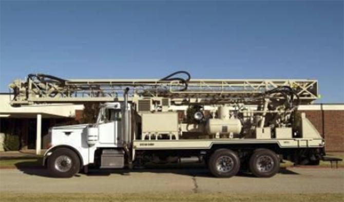 车载潜孔钻机,履带式钻机钻进方式