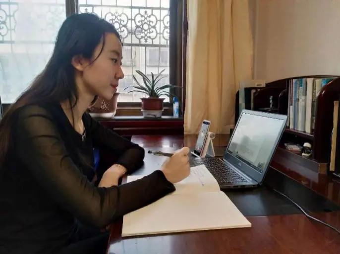 我是雷锋完整版视频,我是雷锋小标兵手抄报