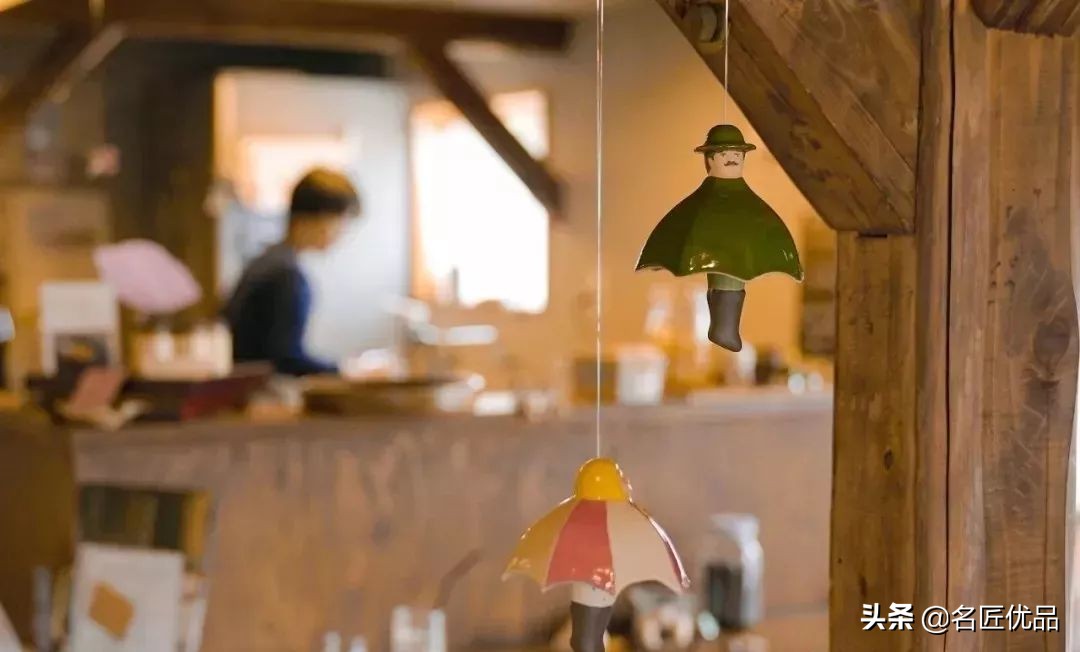 想不想开?这个贴着小胡子的女生,做出全世界最可爱的汽车