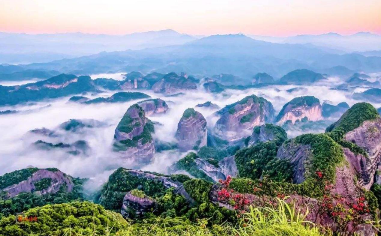 湖南崀山烧香师能飞檐走壁,湖南崀山职业烧香人飞檐走壁