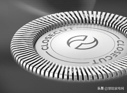 有了这个剃须刀，你可以继续做精神小伙儿