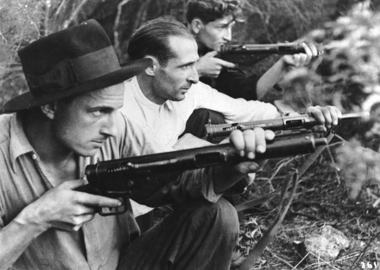 二战德军的冲锋枪怎么样,二战时期司登冲锋枪有多少个版本