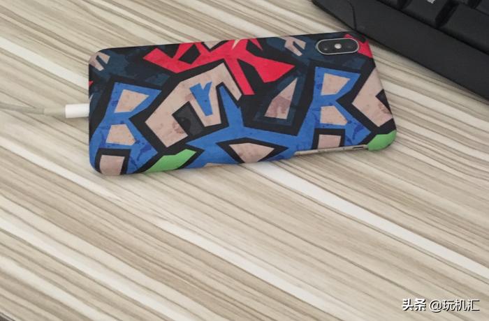 冬天用什么手机壳不冷,冬天适合用手机壳吗