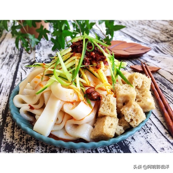 小生意一年赚50万有必要做大吗,做点小生意怎样才能一年赚100万