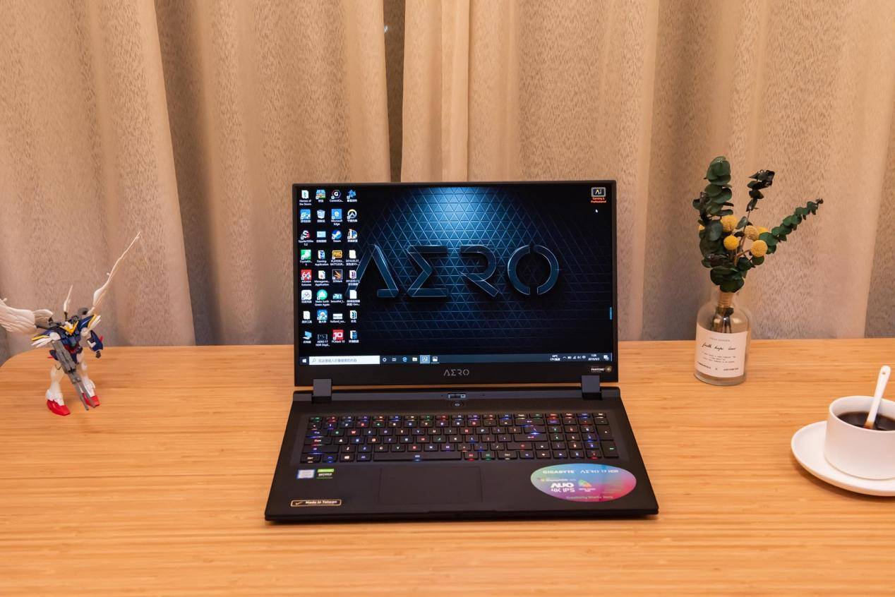 技嘉aero17深度评测,全新技嘉笔记本aero17