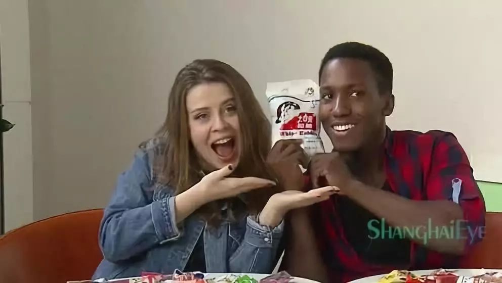 老外们从来未见过世面的样子,最新外国人没见过世面的样子