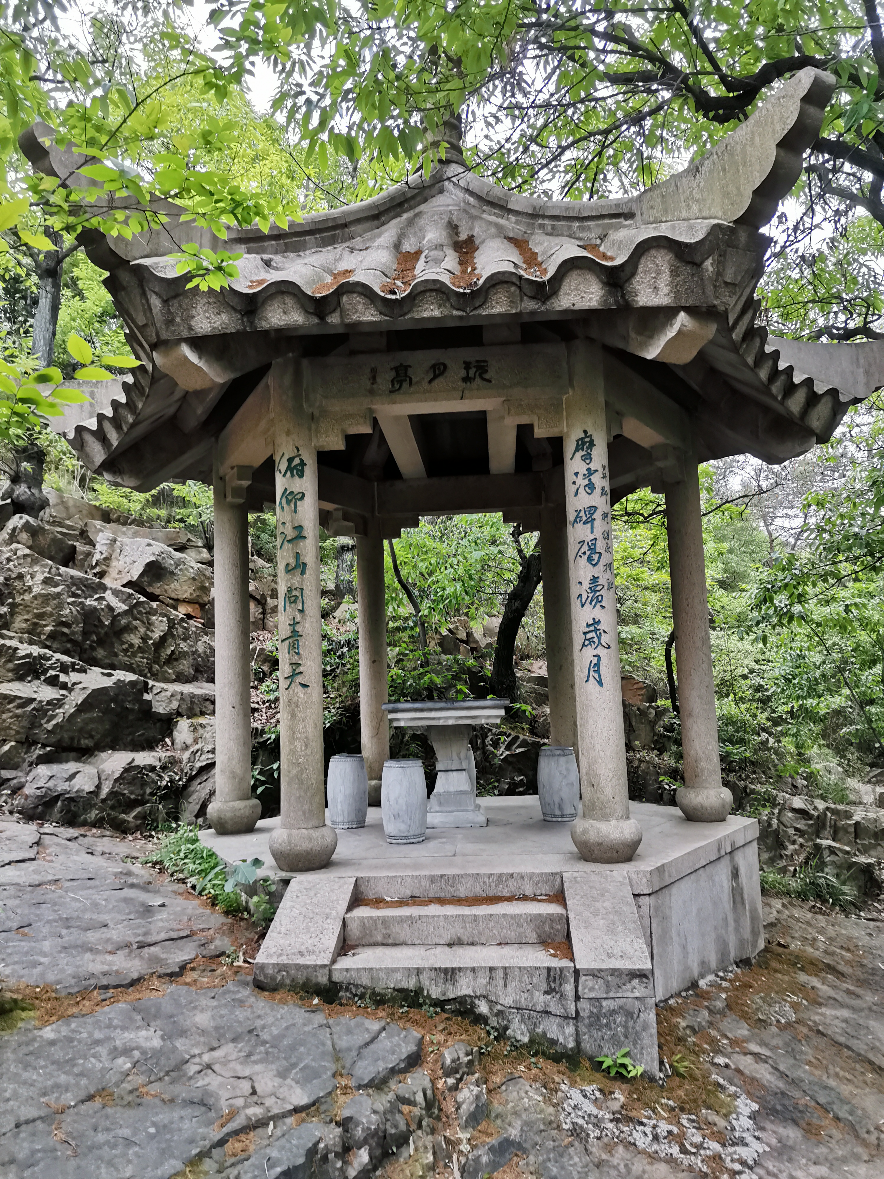 穹窿山穹窿胜迹,苏州穹窿山免费徒步攻略