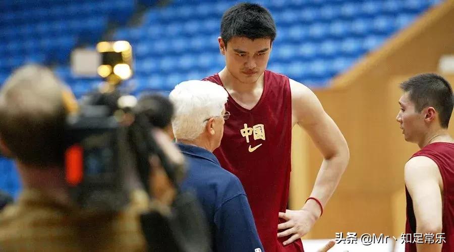 姚明给中国男篮带来了什么,姚明给篮协的帮助