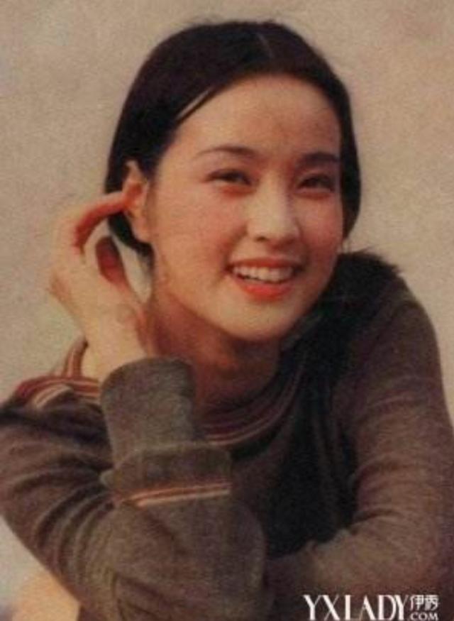 62岁的刘晓庆爆照,刘晓庆带货翻车完整版