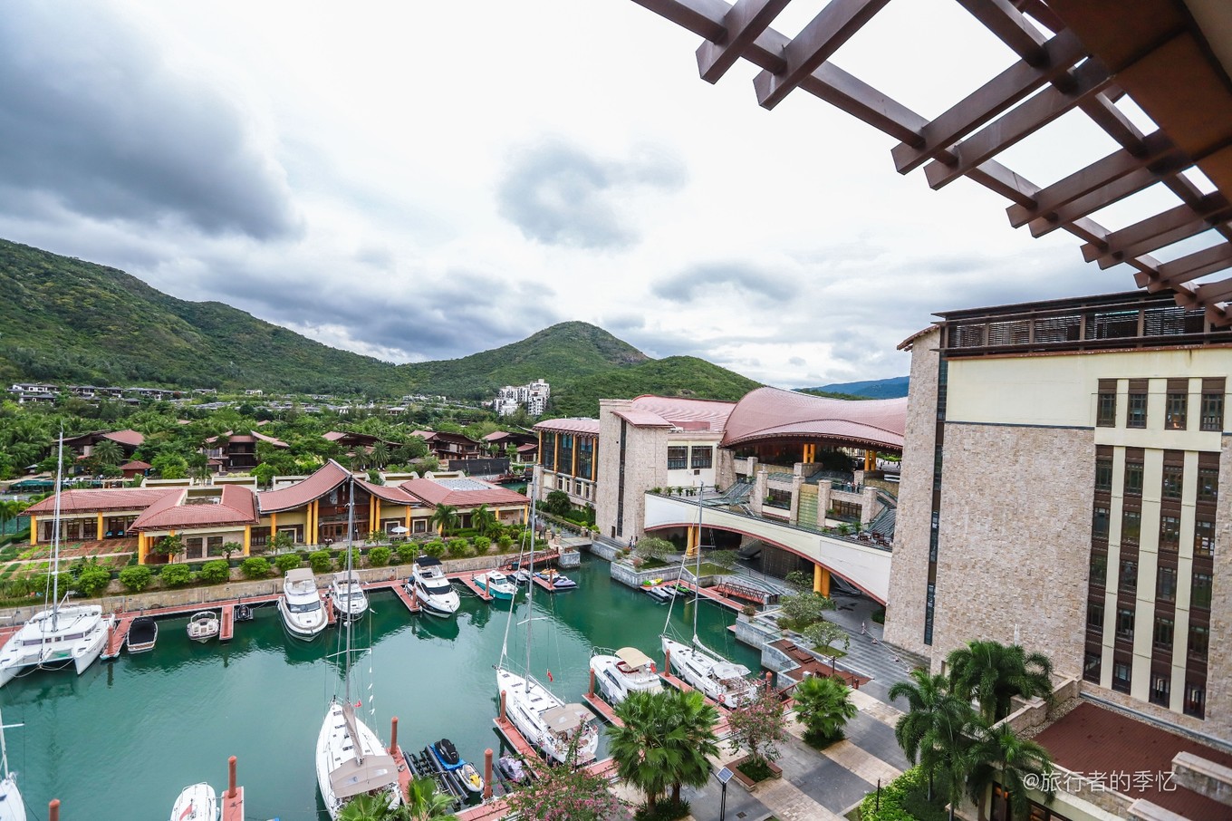 三亚复古酒店拍照,三亚网红酒店拍照攻略