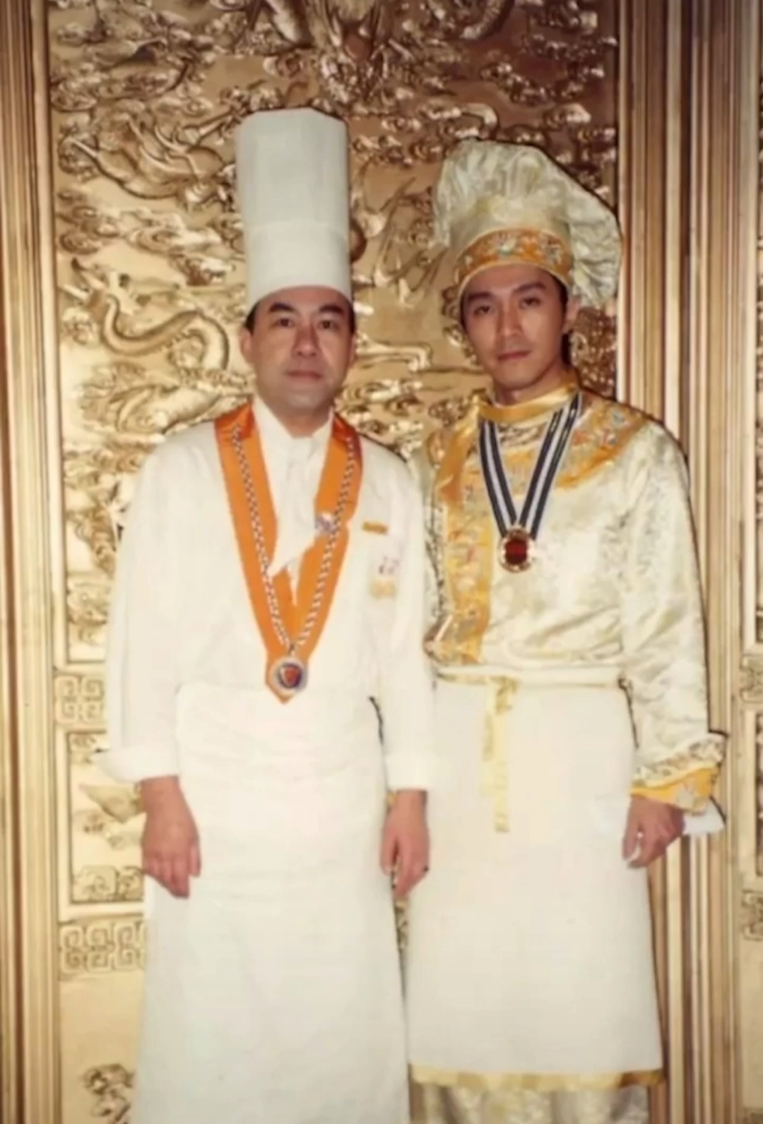 周星驰食神经典照片,周星驰食神幕后的秘密