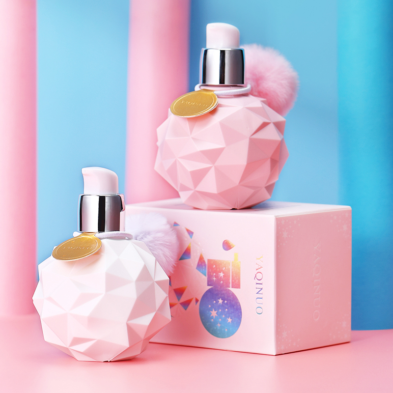 王凯手被投保3600万？林更新堵车时不忘涂手霜，我承认自己不精致