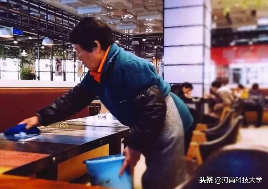 999感冒灵暖暖的很贴心原视频,999感冒灵暖暖的很贴心广告分析