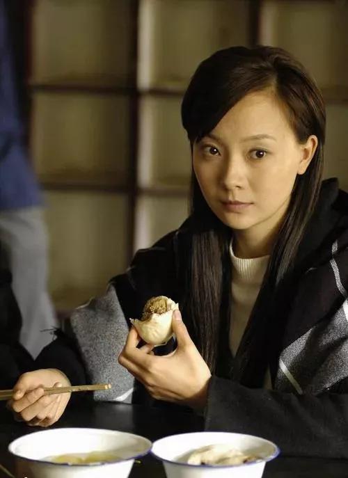 如何评价电视剧暗算的黄依依,暗算黄依依人物分析