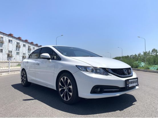 19款本田思域si,二手本田思域极锐版