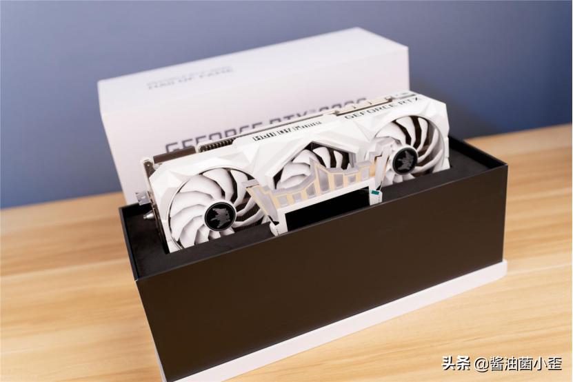 影驰rtx3090金属大师尺寸,影驰20周年纪念版rtx4090显卡开箱