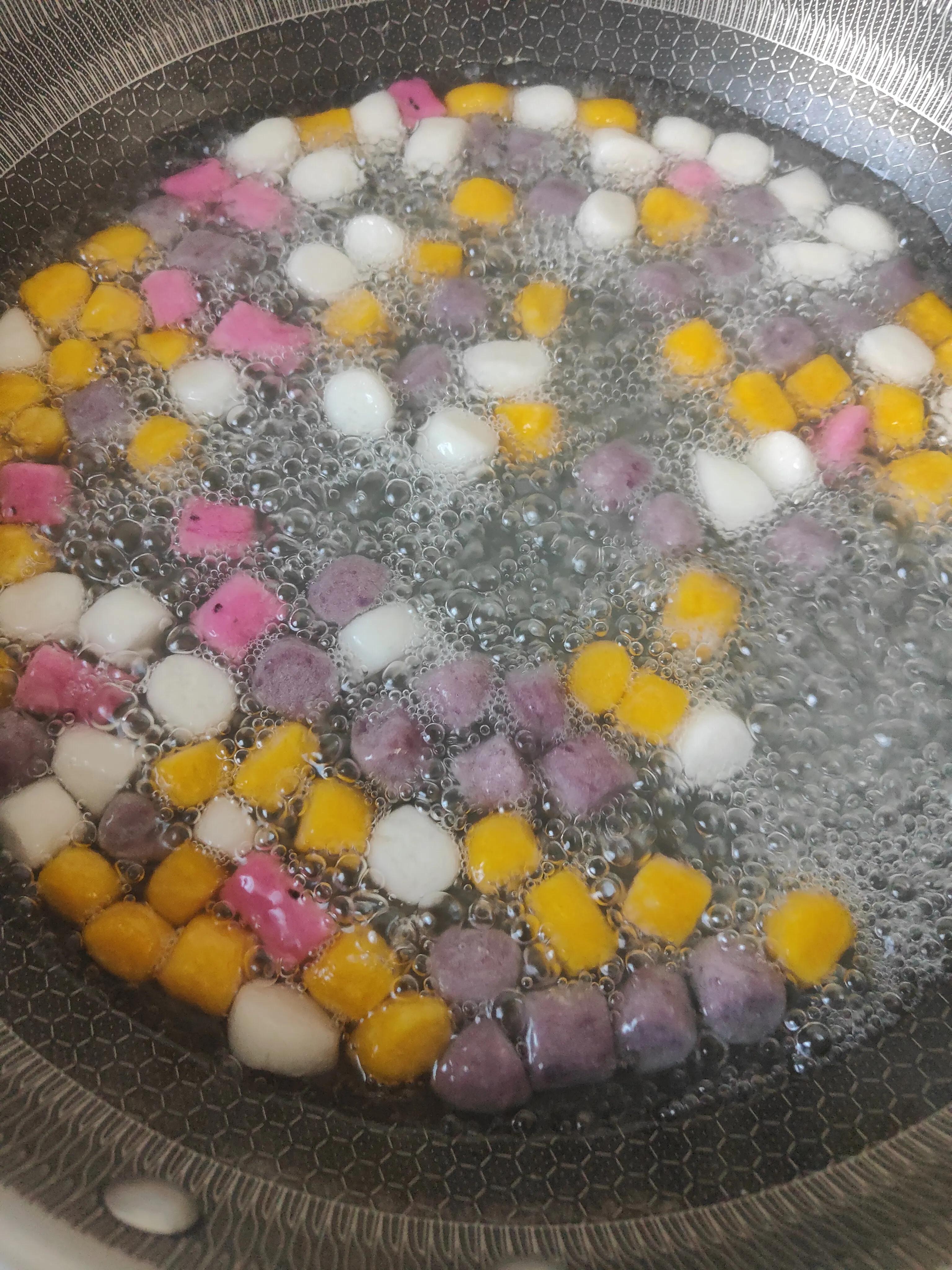 如何自制芋圆葡萄,如何自制芋圆面粉