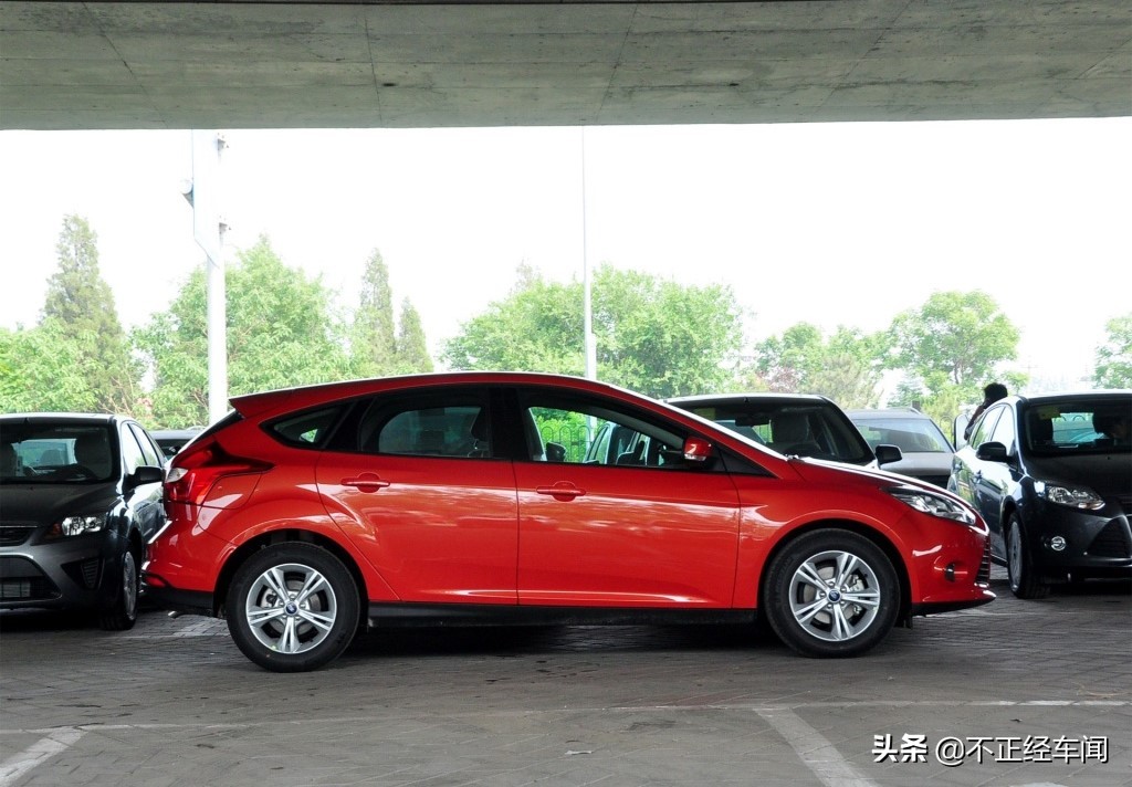 12款2.0自动福克斯运动版提速测试,12款福克斯1.6自动风尚型测评