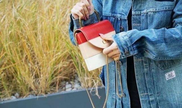 春节要到了,终于找到一款最棒的小红包“蔻依鼠年款”很讨喜