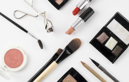 化妆怎么不卡粉脱妆教程,化妆一小时脱妆教程