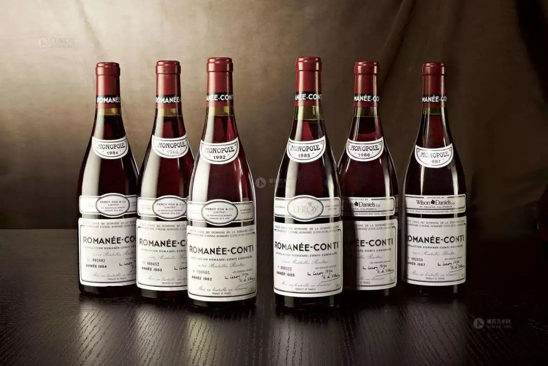 自从走进杭州这家酒吧，我就彻底入了新生代网红“自然酒”的坑