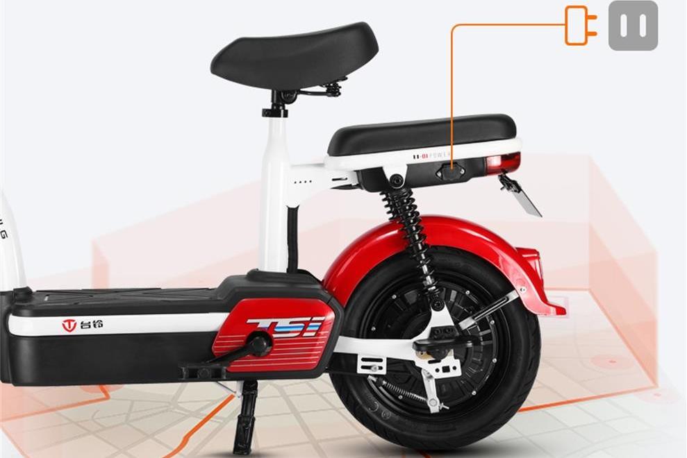 女生爱玛雅迪电动车选择,小个子带孩子雅迪电动车哪款好用