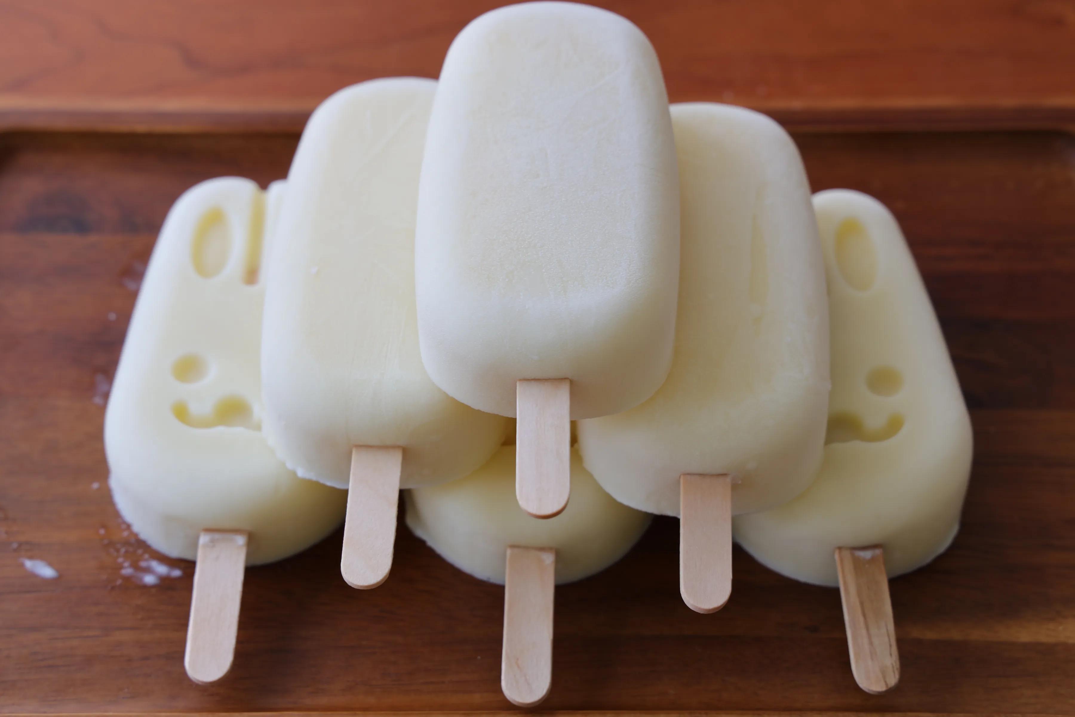 天气热了雪糕该怎么做呢,在热天没有冰箱怎么做雪糕