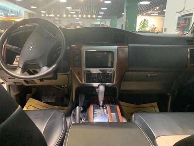 硬派越野尼桑途乐y61,途乐y61柴油版3.0t进市区