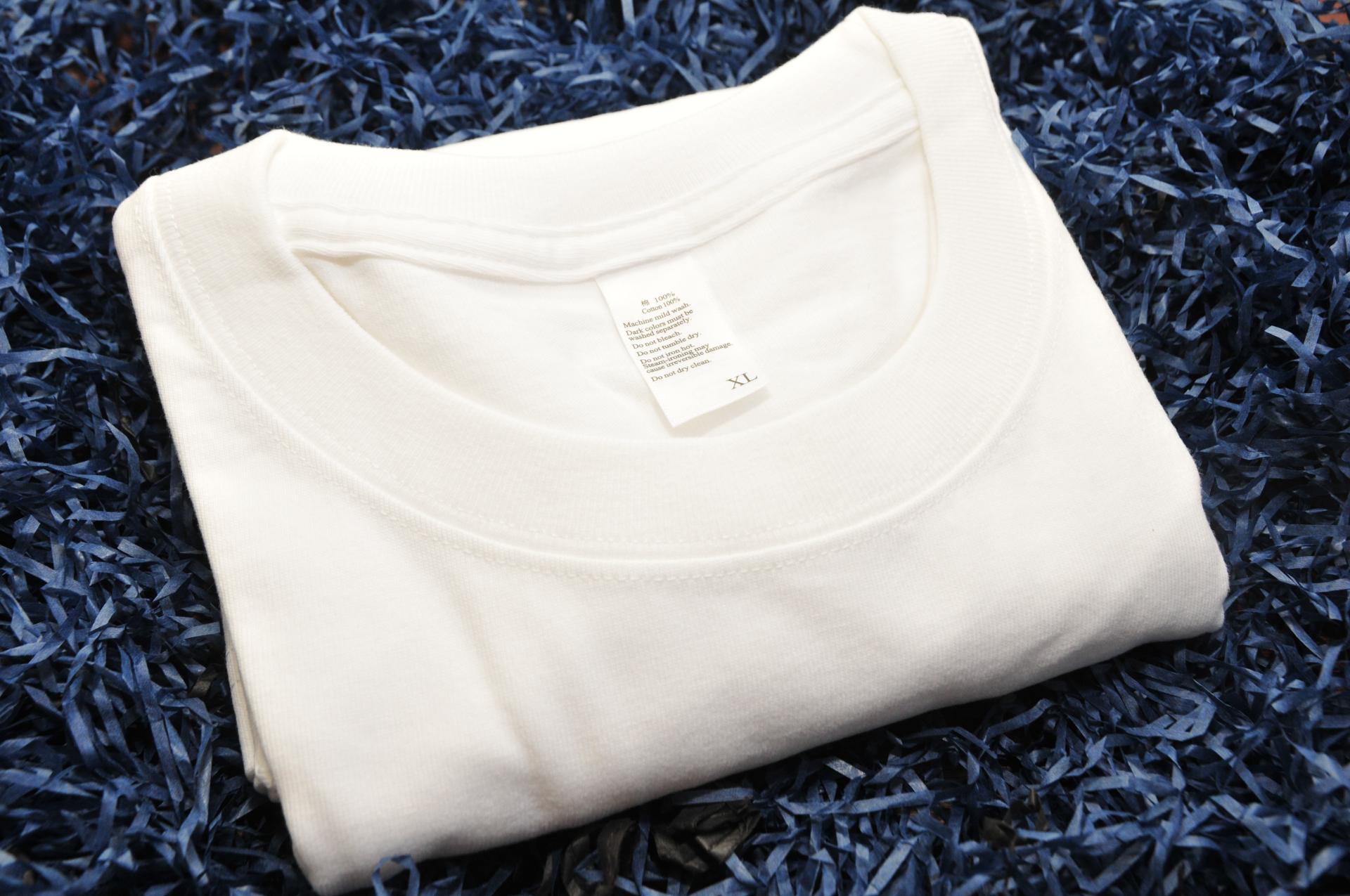 怎么选择经典百搭版型好的t恤,t恤的选择与搭配