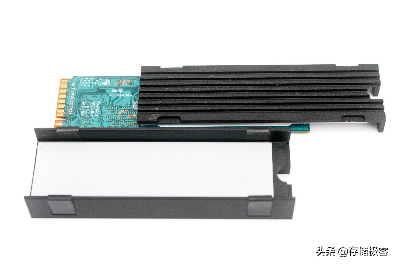 m.2固态硬盘散热片有必要吗,m.2固态哪个散热器好用